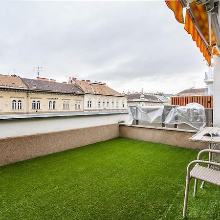 Bpr Garay Suite With Rooftop Terrace & A/C Budapest Eksteriør billede